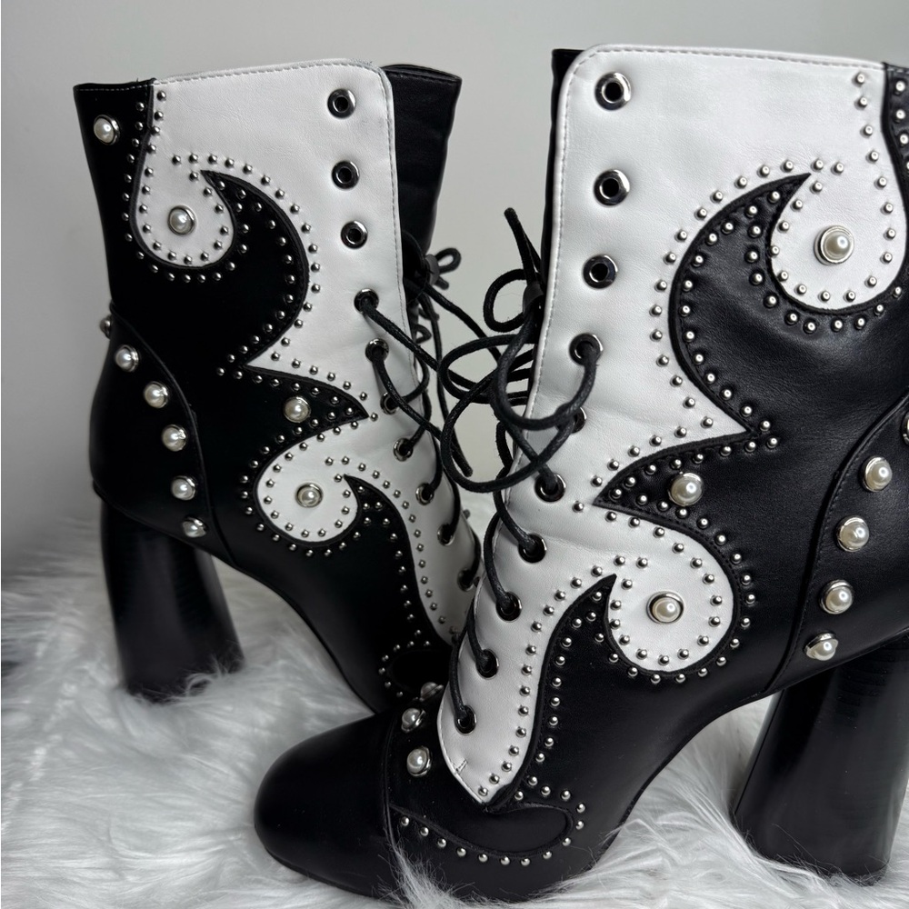 Chic Black and White Ankle Booties - Picture 6 of 11